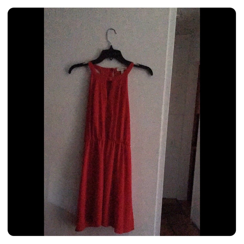 Keyhole halter dress
